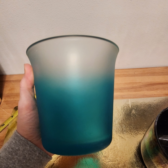 Calming blue ombre plant holder vessel glass pot - Picture 2 of 6